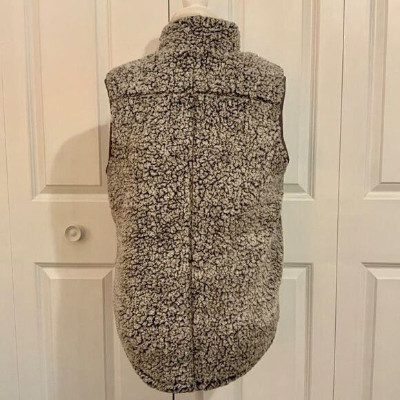 Thread & Supply Grey Sherpa Vest Zippered Closure Small - Picture 6 of 11